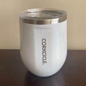 12oz Glossy White Corkcicle stemless wine/drink holder.